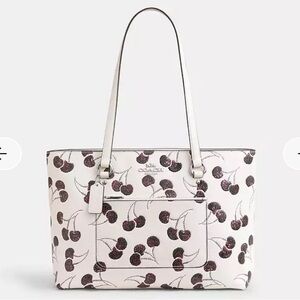 Coach Station Tote Bag
With Cherry Print🎀